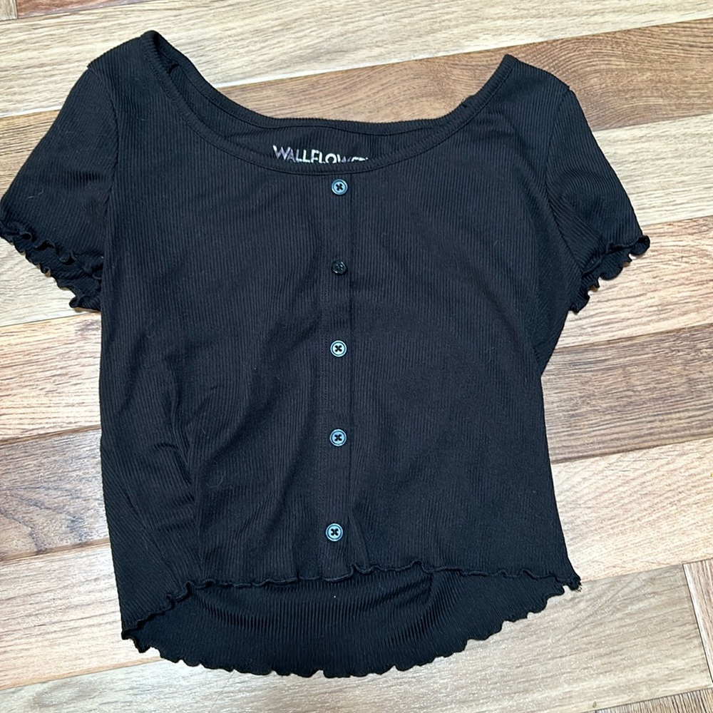 Black crop top